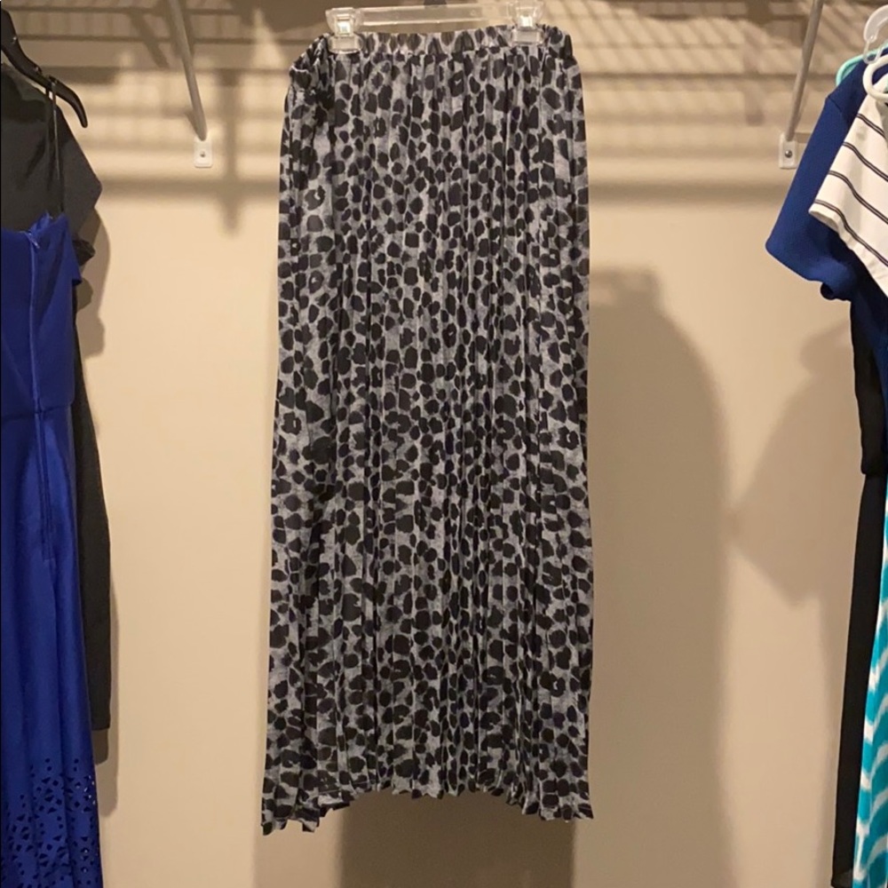 Leopard Print Pleated Maxi Skirt